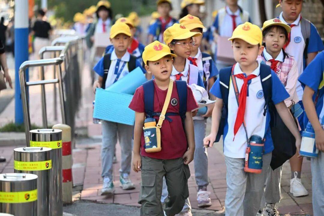 山东一小学新生报到名字惊艳众人!扶苏、知潼、邕熙……网友:古风气息十足,“子涵”时代过去了?