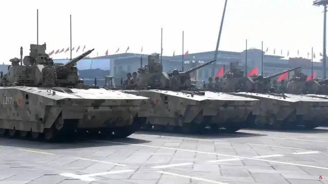 100式坦克?红旗-29?东风-61?九三阅兵都有哪些亮点?