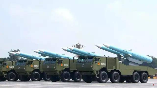 100式坦克?红旗-29?东风-61?九三阅兵都有哪些亮点?