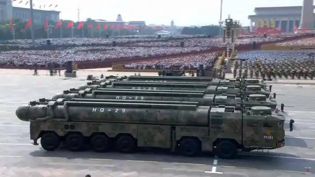 100式坦克?红旗-29?东风-61?九三阅兵都有哪些亮点?