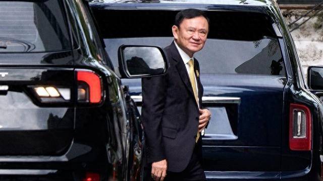 庭审将至,他信一家五口离开泰国,原计划去新加坡后落地迪拜