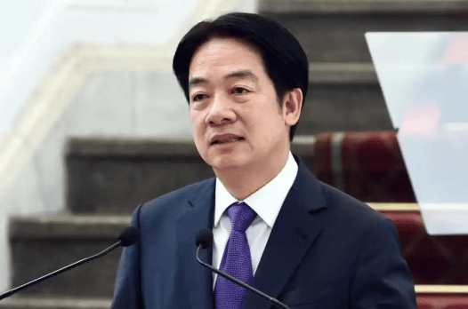 不止洪秀柱登上天安门,12位台湾代表用行动,告诉赖清德大势所趋,大阅兵冲击台独谎言