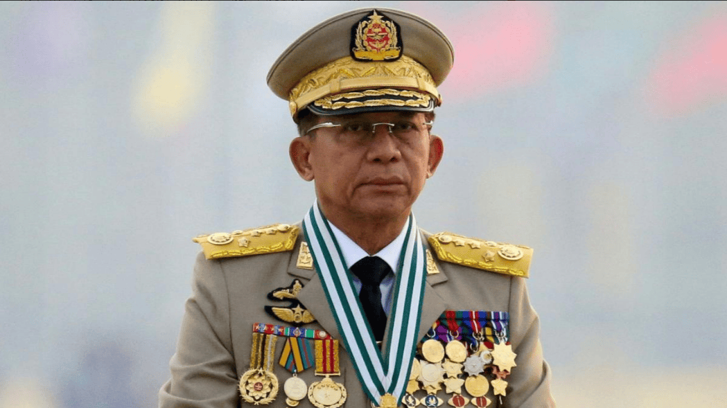 九三阅兵结束,缅甸代总统敏昂莱最后一个离开中国,临走前提出一个不情之请