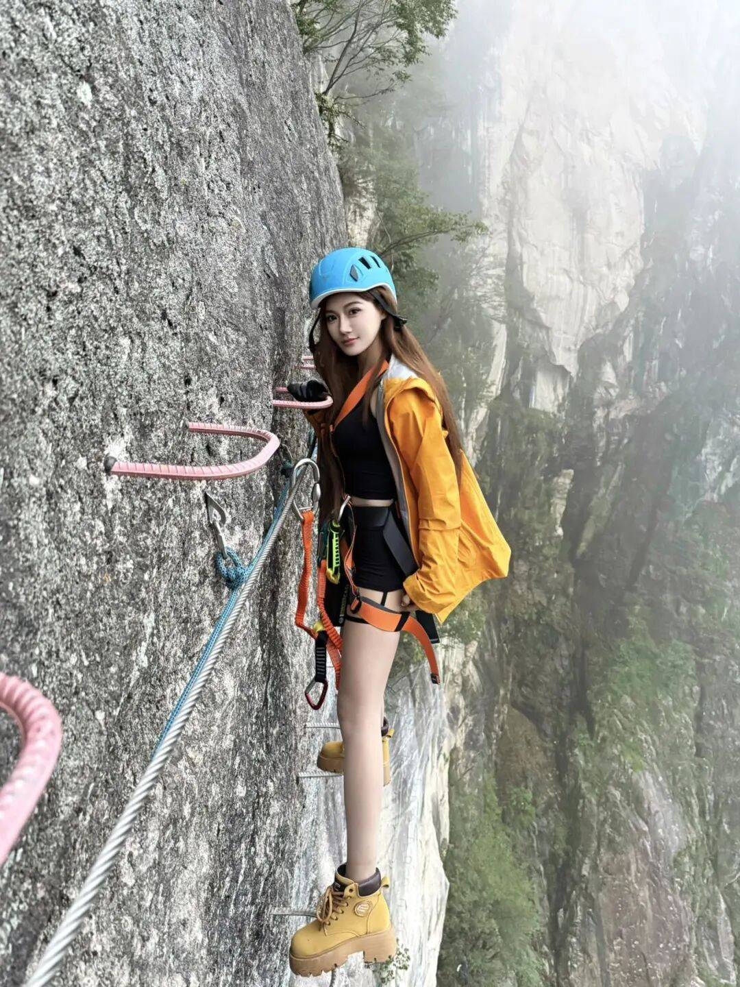 天花板发力了!快看巅峰的洛阳白云山秋景!