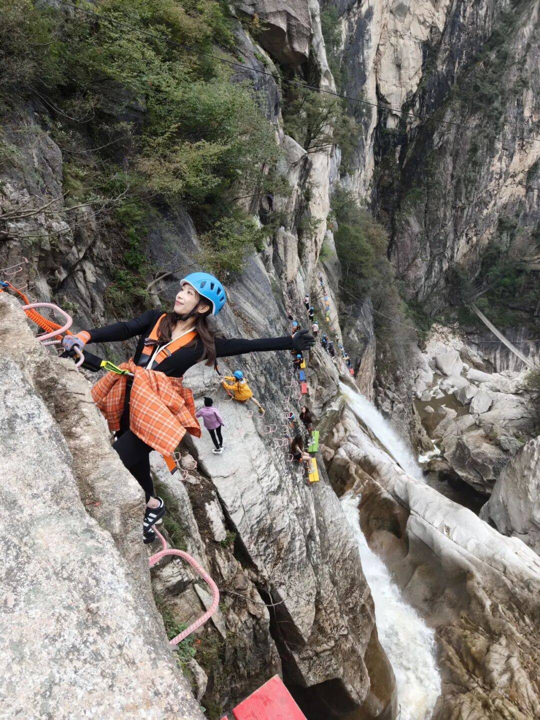 天花板发力了!快看巅峰的洛阳白云山秋景!