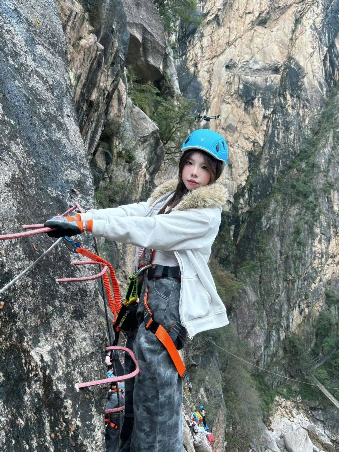 天花板发力了!快看巅峰的洛阳白云山秋景!